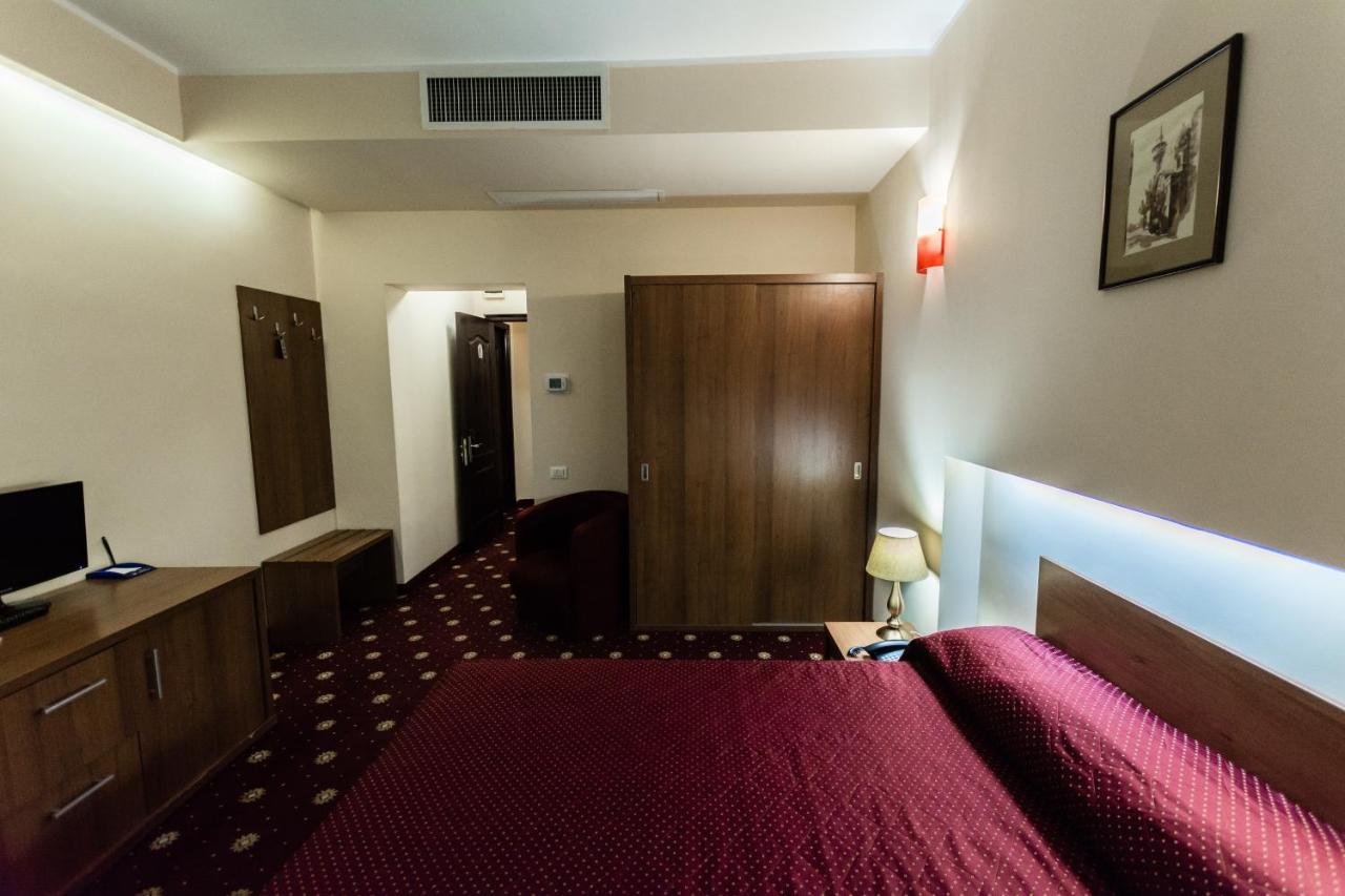 Hotel Ferdinand コンスタンツァ エクステリア 写真